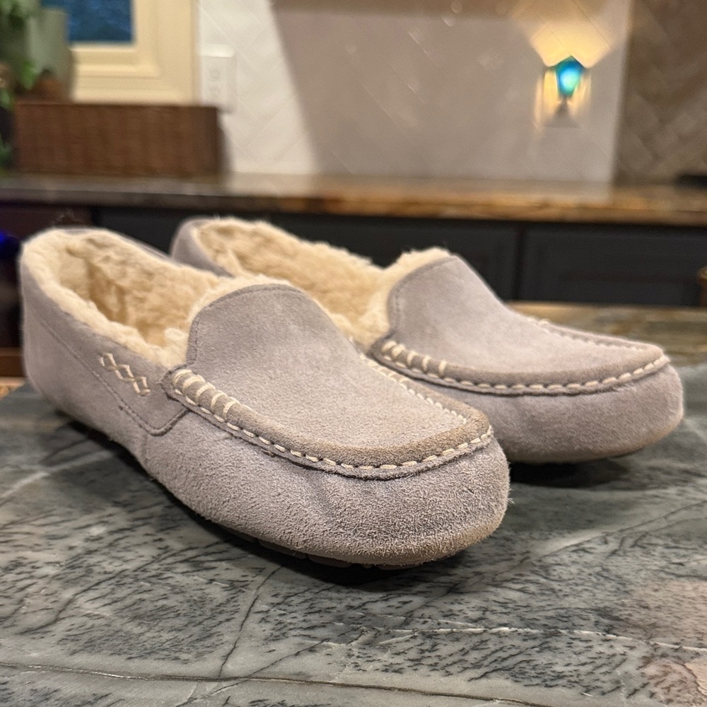 UGG ANSLEY GREY WOMENS SLIP ON MOCCASIN SLIPER SHOE SIZE 10